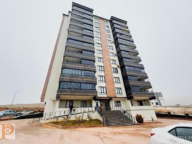 ALPARSLAN 1'DE ULTRA LÜKS 3,5+1 FULL BAKIMLI SIFIR DAİRE
