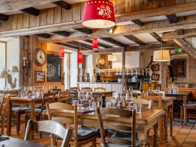 ALPE D'HUEZ – Chalet d'exception skis aux pieds, vue Écrins