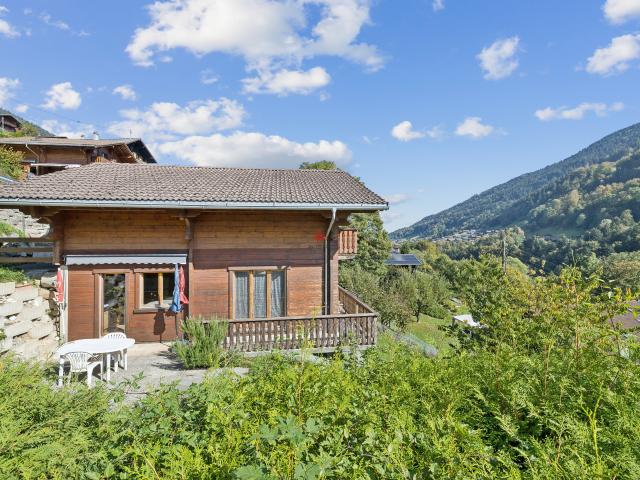 Alpencharme und Ruhe an den Toren des Dorfes