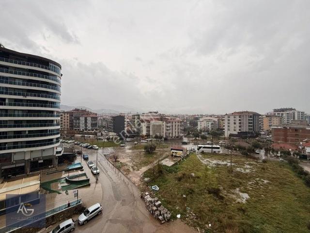 Alper Gayrimenkulden Kurtuluş Mah. Deniz Park Evleri 3+1 160m2