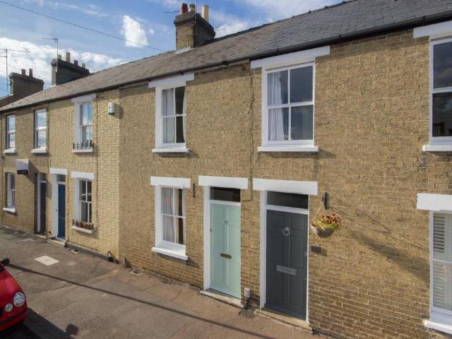 Alpha Terrace, Trumpington, Cambridge 2 bed terraced house to rent £1,650 pcm £381 pw