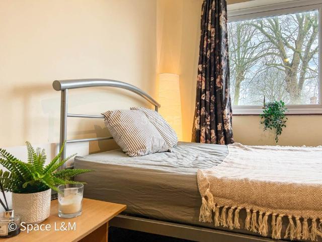 Alpha House Flats, Kendrick Road, Reading, Berkshire, RG1 5DU