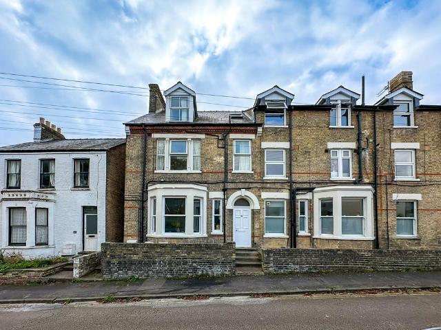 Alpha Road, Cambridge CB4 1 bed flat to rent £1,250 pcm £288 pw