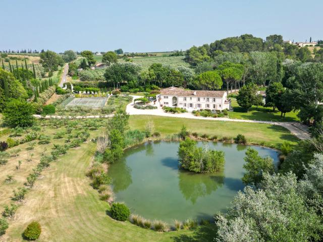 ALPILLES Demeure d'exception avec parc 18 pièces 640m² Piscine