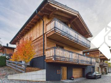 Alpine Eleganz trifft majestätische Aussicht – Exklusives Luxus Chalet mit Panoramablick