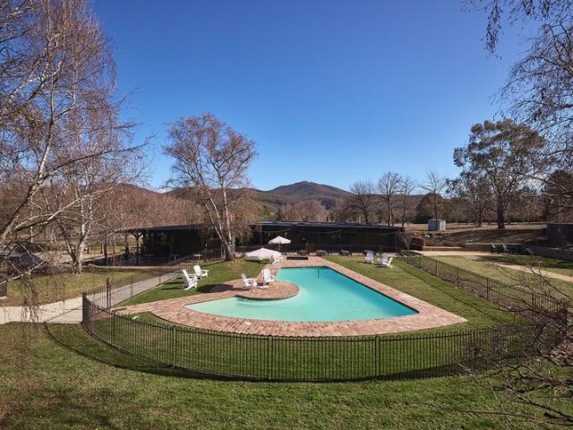 Alpine Inn, Khancoban