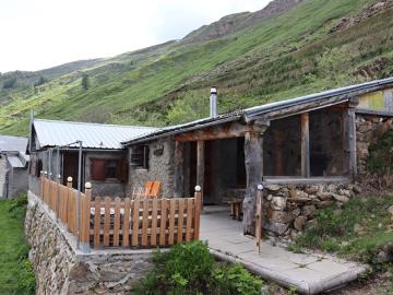 Alpine Idylle pur – naturverbundener Rückzugsort auf der Bachalp VS