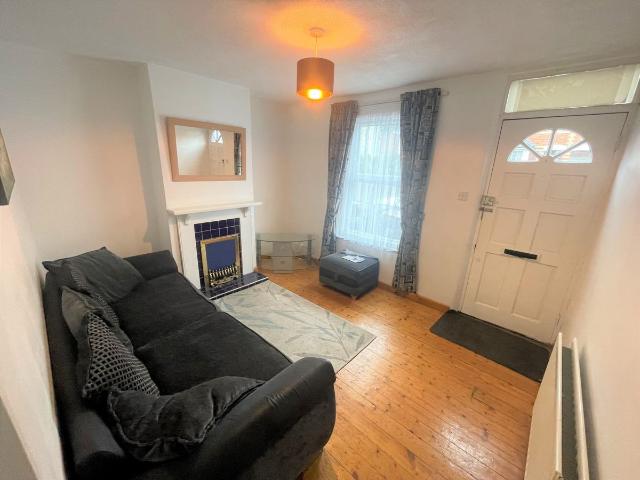 Alpine Street, Reading RG1, 2 bed terraced house to rent, £1,500 pcm | PrimeLocation