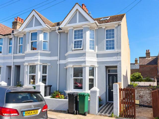 Alpine Road, Hove BN3 2 bed flat to rent £1,450 pcm £335 pw