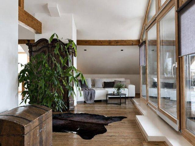 Alpiner Wohntraum mit Weitblick – Hochwertig sanierte Dachgeschosswohnung