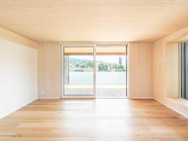 Alpines Panorama trifft auf gehobenen Wohnkomfort