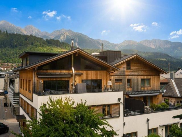 Alpines Penthouse Feeling in Schladming: Maisonette mit XXL Südterrasse & Loft Charakter!