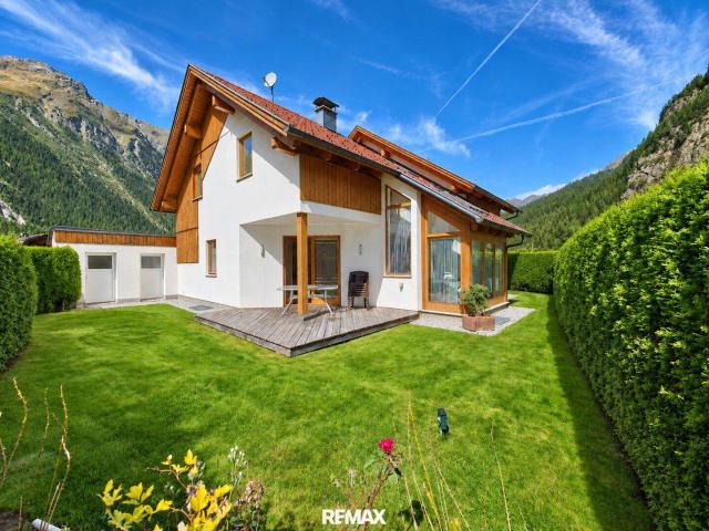 Alpines Wohnen mit Komfort – großzügiges Einfamilienhaus im Ötztal!