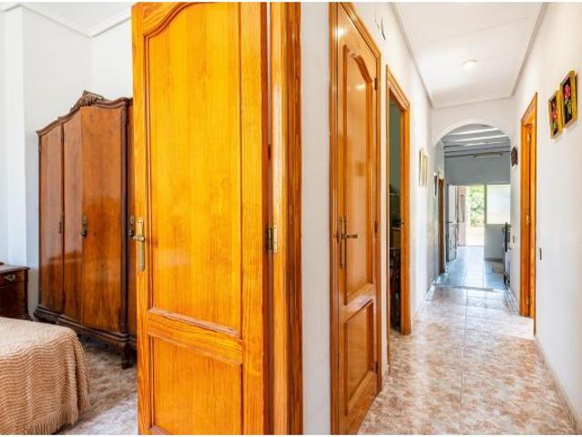 ALQUERIA EN ALQUILER SIN MUEBLES EN UNA ZONA PRIVILEGIADA
