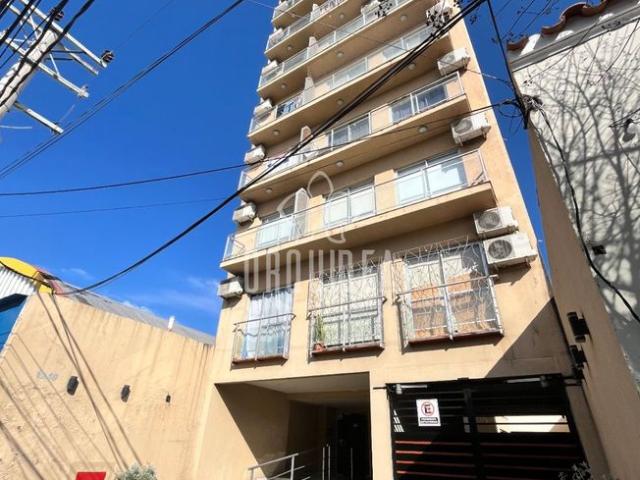 Alquier de monoambiente en Mitre al 1200