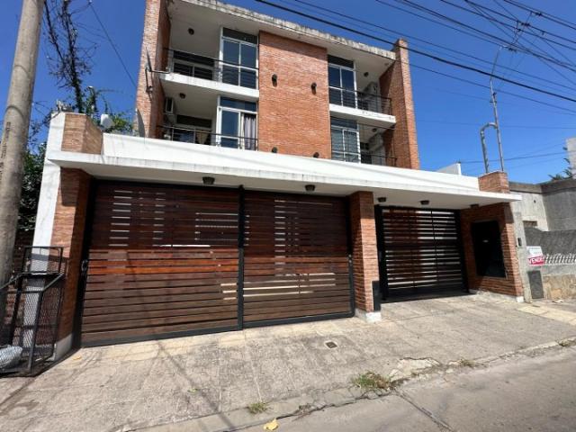ALQUILA departamento ubicado en Chacabuco 182