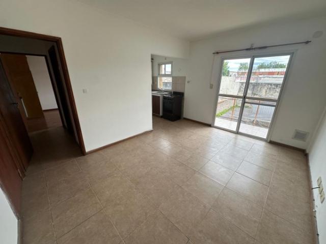ALQUILA departamento ubicado en Sarmiento 216