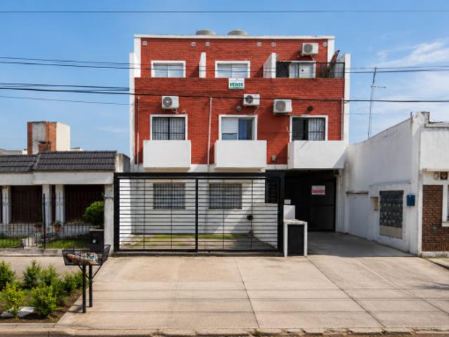 ALQUILA DPTO 1 DORMITORIO ALBERDI 629
