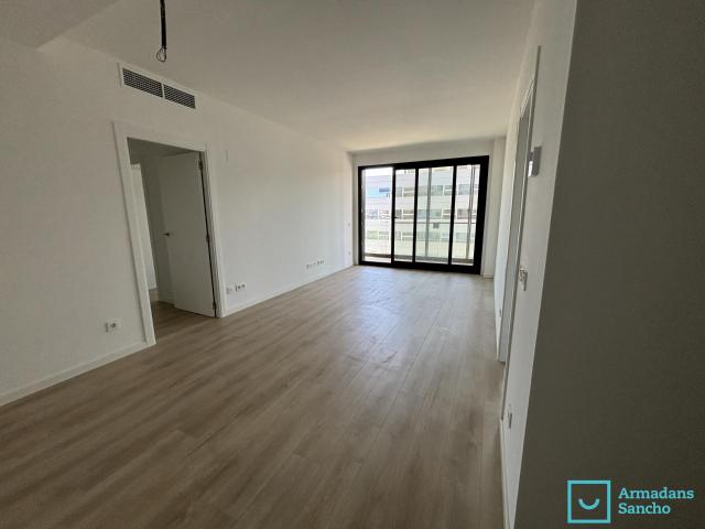 ¡ALQUILA TU NUEVO PISO! PISCINA, PARKING Y TRASTERO INCLUIDO!