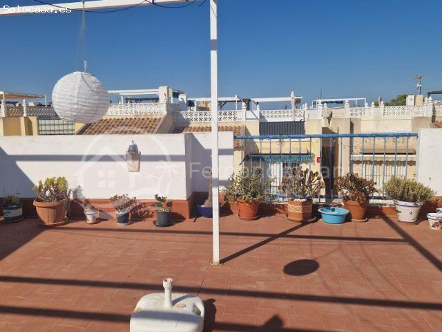 Alquila tu refugio ideal de otoño a primavera: Bungalow con solárium y piscina