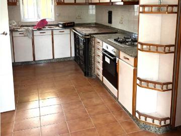 Alquilase casa Bergondo