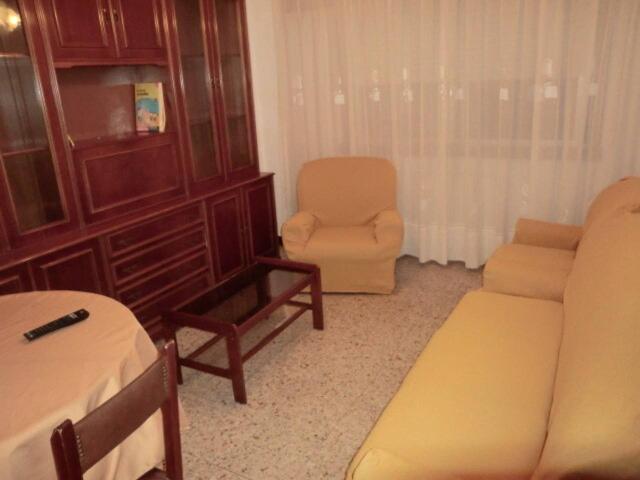 Alquilase piso zona Monte Alto