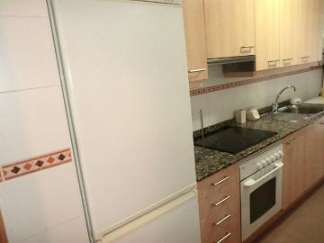 Alquilase piso zona calle Burgo