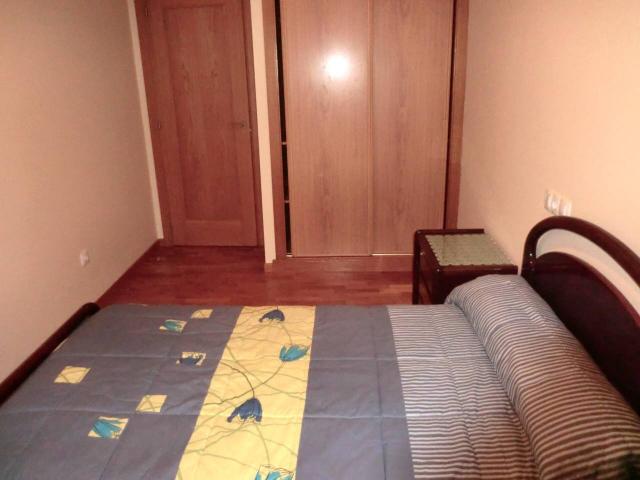 Alquilase piso zona calle Burgo