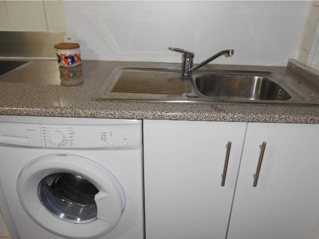 Alquilase piso zona Castros