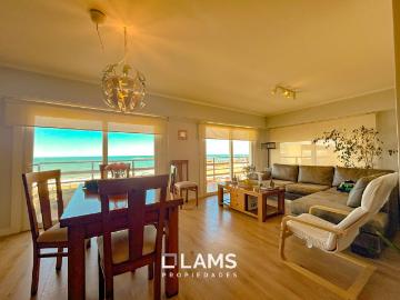 Alquiler 12/24 meses Semi Piso 4 ambientes con cochera doble frente al mar Playa Grande