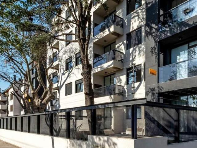 Alquiler, 1 dorm con balcón y cochera