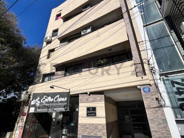 Alquiler, 1 Dormitorio con balcón