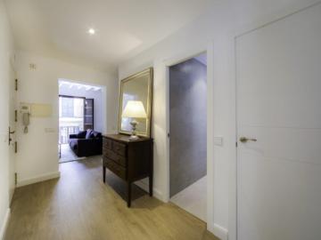 Apartamento en alquiler en Plaça d'en Coll
