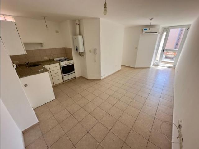 ALQUILER 1 DORMITORIO ZONA PLAZA ESPAÑA BALCON