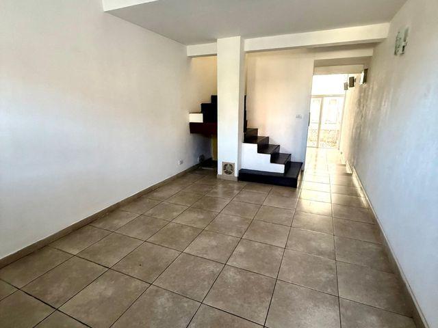 Alquiler 24 meses duplex 3 ambientes con cochera patio y parrilla en san carlos excelente dúplex 3 ambientes a la calle totalmente independiente, ubi