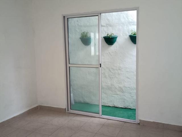Alquiler 24 meses PH 1 ambiente y Medio con Patio. Zona Pinos de Anchorena