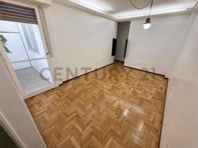 ALQUILER 2 AMBIENTES EN BARRACAS IMPECABLE