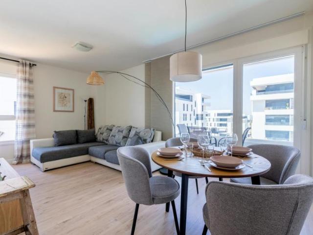 Alquiler 2 Dormitorio Apartamentos Dos Hermanas Dos Hermanas DS105236081
