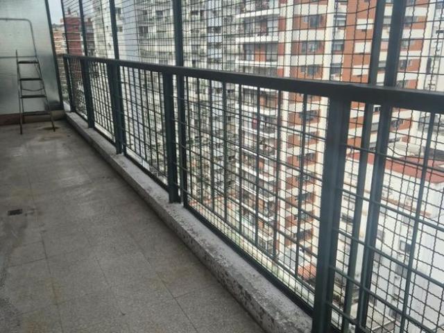 Alquiler 3 ambientes con dependencia en Belgrano Piso alto sobre Avda Cabildo