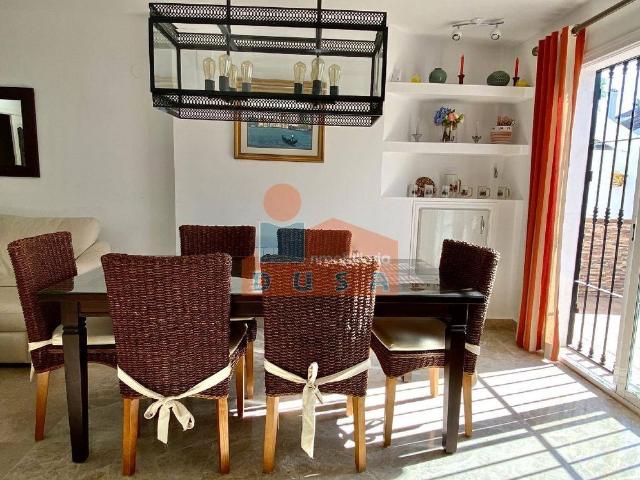 Alquiler | 3.000 €, 250 m²