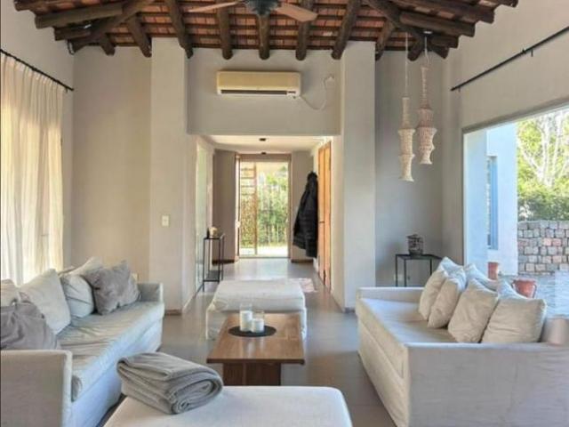 ALQUILER TEMPORAL | CASA RENOVADA PILETA | 1.000 M² | SANTA MARÍA DE TIGRE