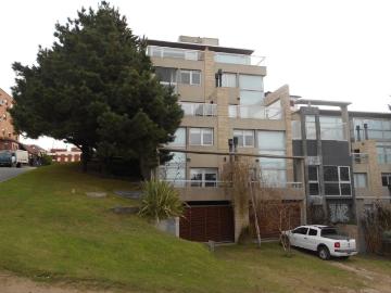 Alquiler de espectacular Departamento 4 ambientes en Pinamar