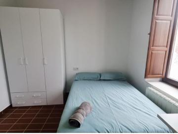 ¡Alquiler temporal de habitación en Alfara del Patriarca a solo 10 segundos caminando de la universi