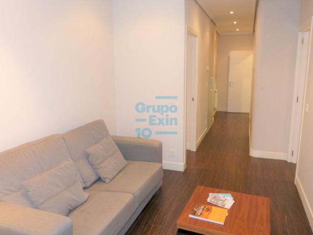 ALQUILER TEMPORAL. Piso en el corazón de Gros y muy cerca de la Zurriola. Reformado. 2 habitaciones exteriores y 2 baños
