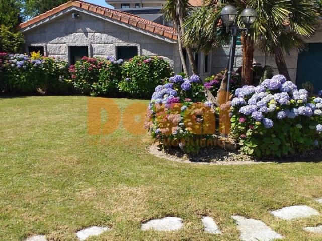 ALQUILER VACACIONAL DE CASA EN NIGRÁN ENFRENTE DE LA PLAYA DE PATOS