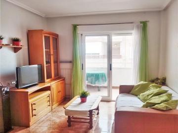 ¡ALQUILER VACAIONAL! APARTAMENTO DE 2 DORMITORIOS CON PISCINA COMUNITARIA
