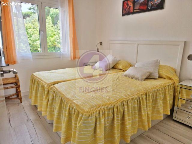 Alquiler verano. Apartamento en SAgarò con Piscina