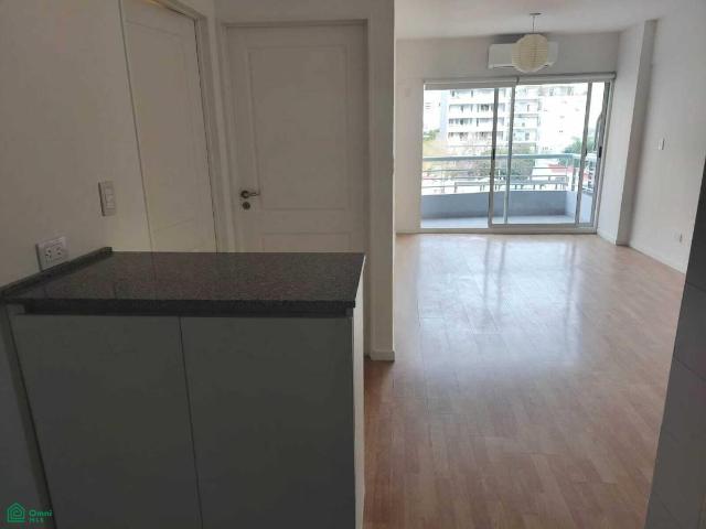 ALQUILER VILLA URQUIZA 2 AMBIENTES CON COCHERA FIJA