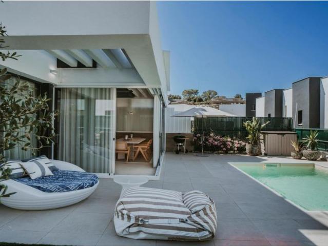 Alquiler Villa en Atalaya, Estepona