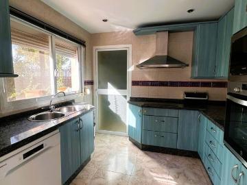 Plaza Juan Romero, Centro de Marbella, Camino de Camoján, Sierra Blanca, Urbanización Lomas de Puente Roman, Málaga, Andalucía, Andalucía